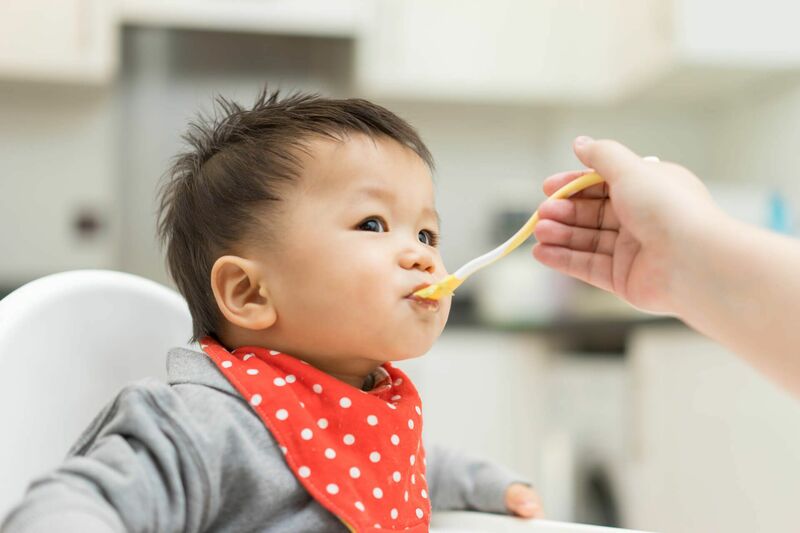 The best time to feed babies weaning that every mother should know