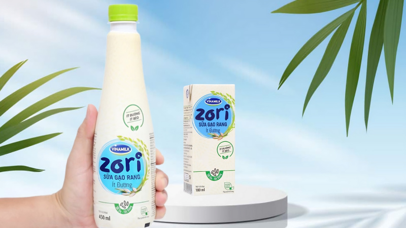 Vinamilk Zori low-sugar roasted rice milk is produced from Japonica and Niigata rice varieties