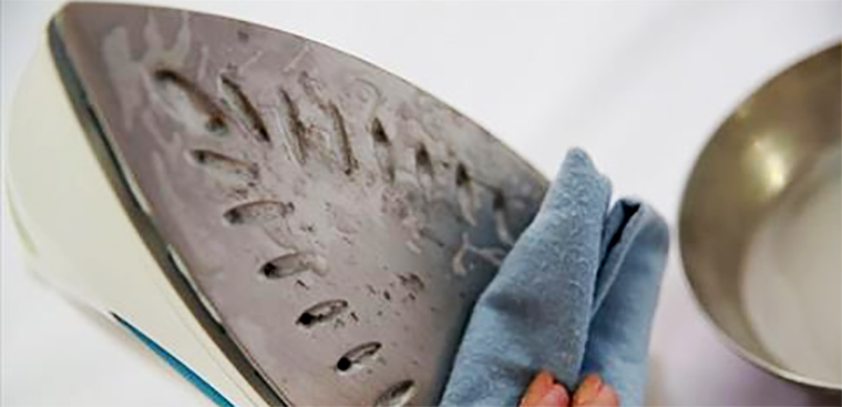 How to remove burn marks on the soleplate of an iron with kitchen ingredients