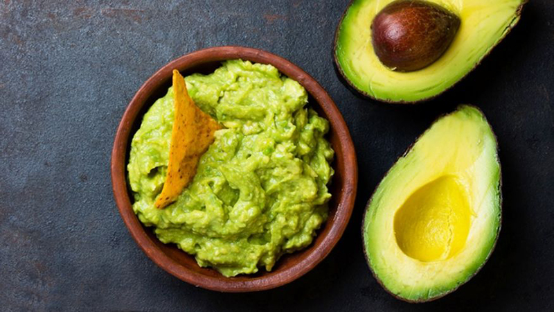 Avocado is a fruit that is highly recommended by nutritionists during pregnancy