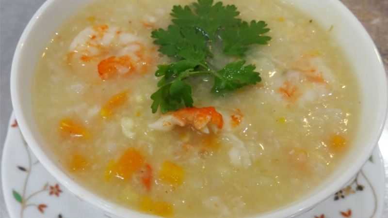 Shrimp and carrot porridge