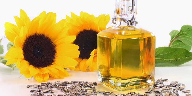 Sunflower seed oil contains a lot of linoleic acid, suitable for baby's sensitive skin.