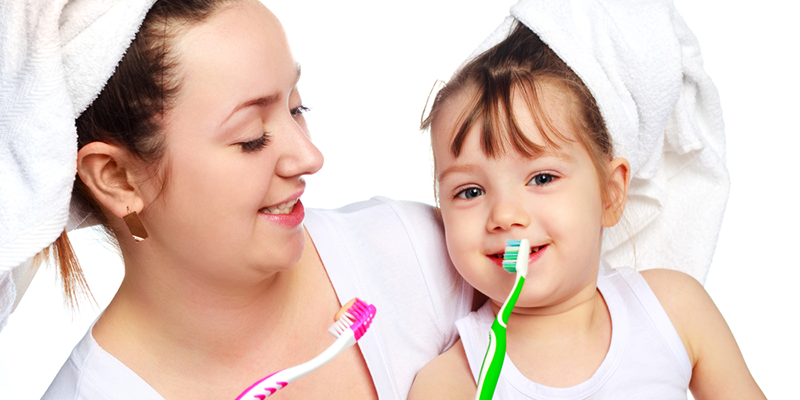 After each meal or dinner, parents should clean their baby's teeth carefully.