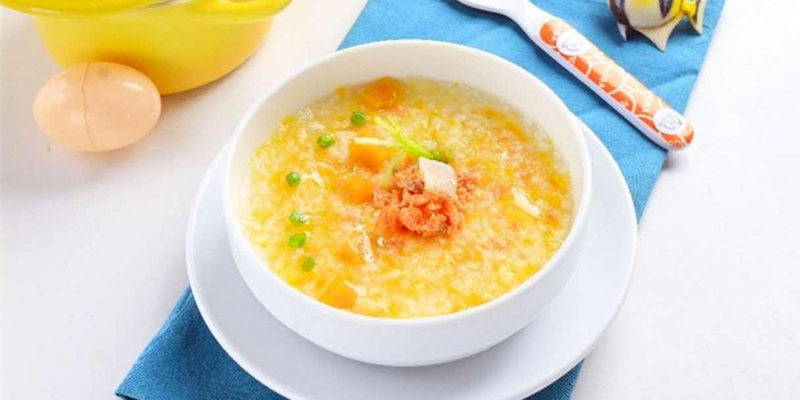 Shrimp porridge is good for bones and also helps children develop comprehensively.