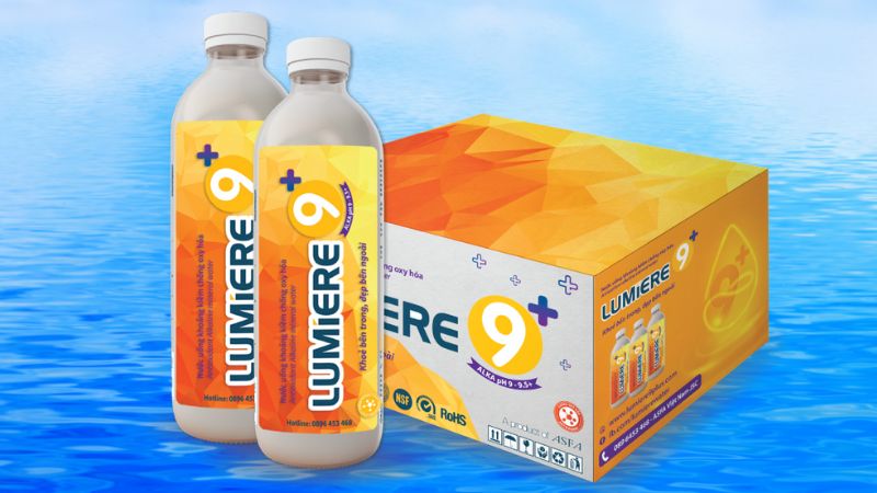 The composition of Lumiere 9+ includes purified water and mineral ions