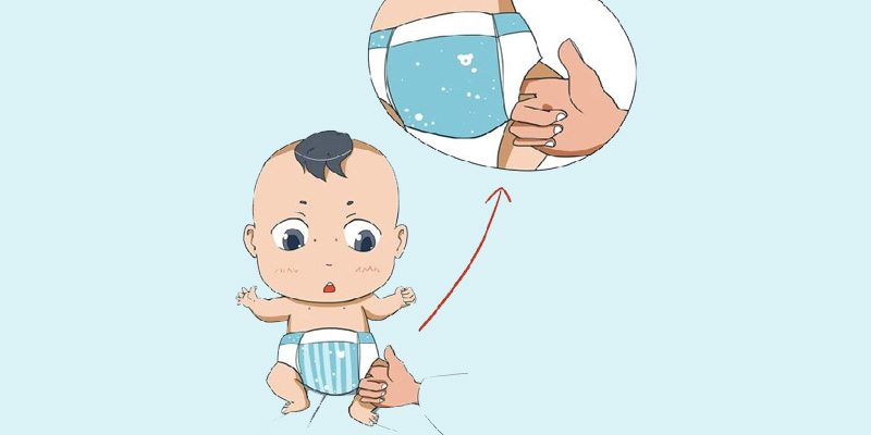 Should babies use diapers, are their legs bent when using diapers for a long time?-2
