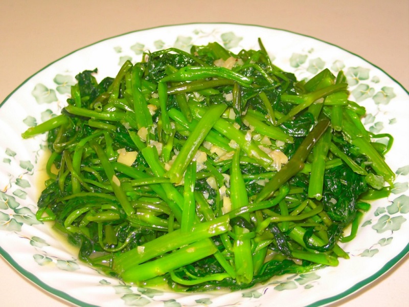 Sauteed garlic spinach