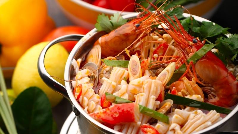 How to make hot and sour shrimp hot pot