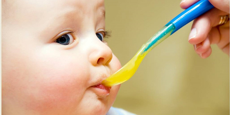 Do not add fish sauce or salt to baby food under 12 months old.